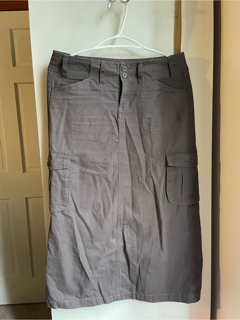 Brandy Melville Gray Cargo Midi Skirt